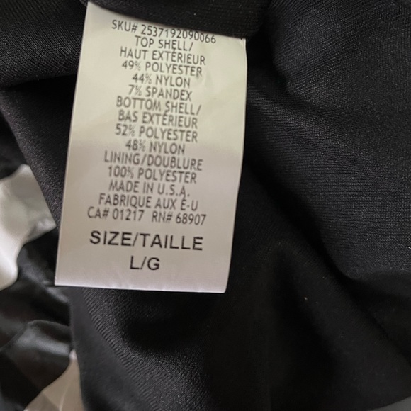 Le Château Black/White Pleated Checkered dress in Size Large - Picture 4 of 4